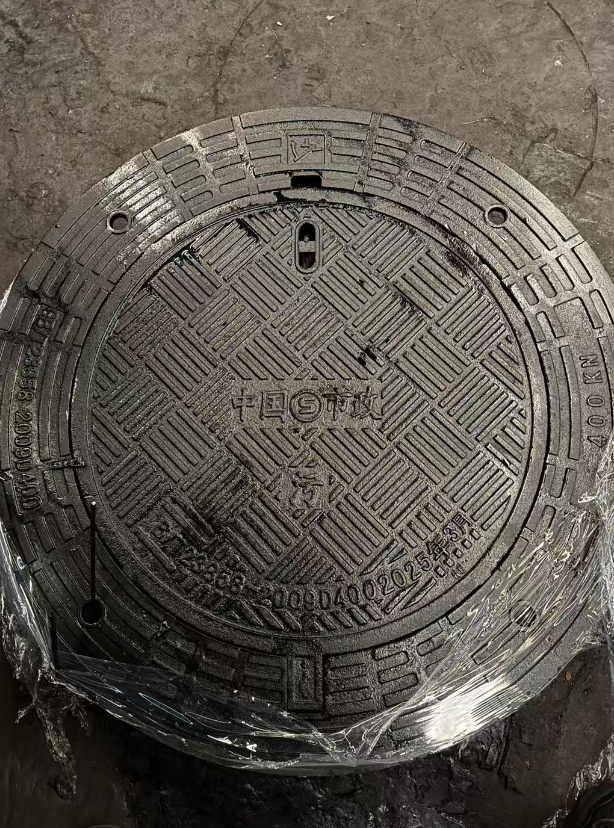 金乡球墨铸铁防沉降井盖展示